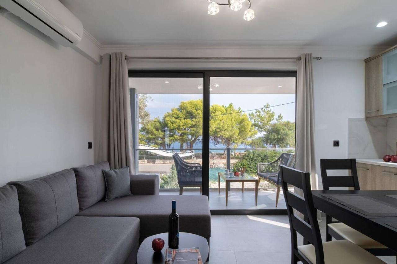 Villa On The Sea Αγία Μαρίνα Εξωτερικό φωτογραφία